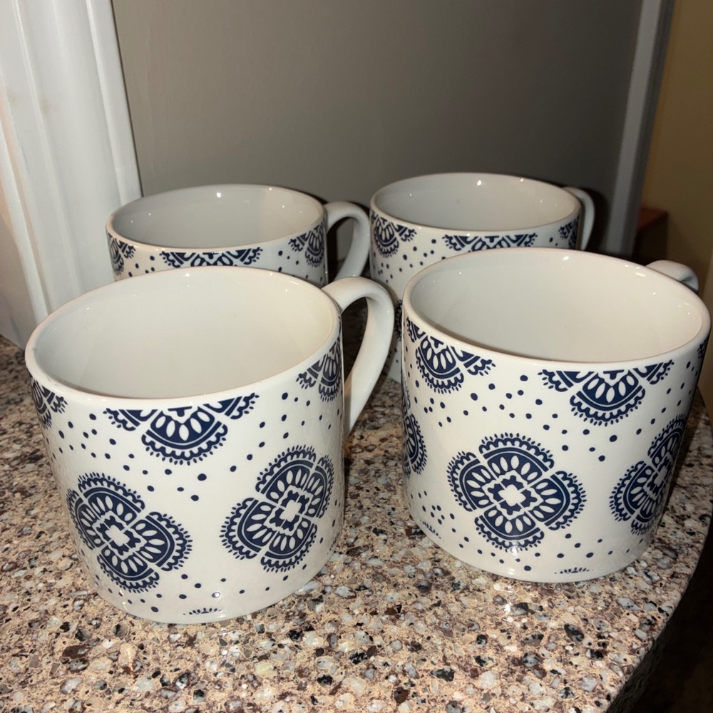 Fiorella Blue and White Patterned‎ Mugs Set set of 4.